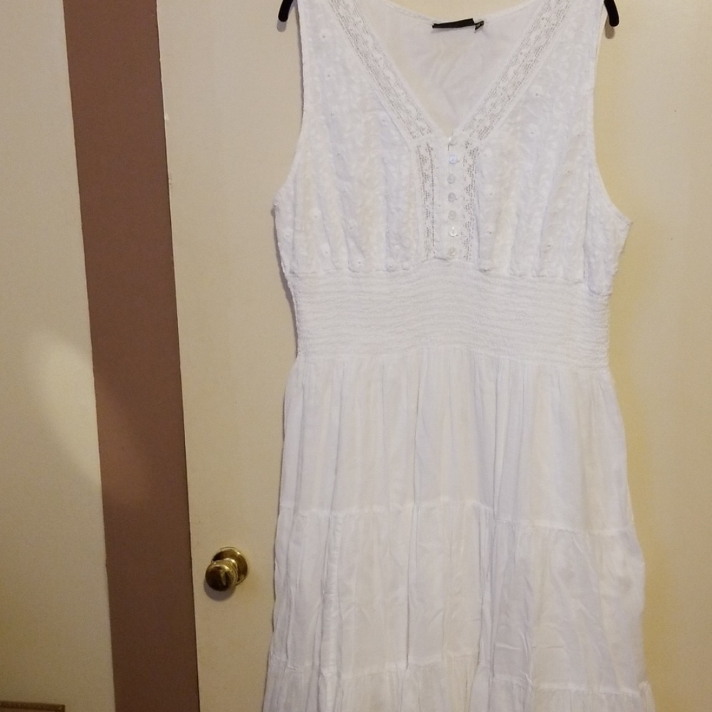 White Sleeveless Midi Dress